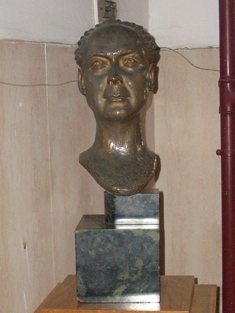Cesare Frugoni's bust, Clinica medica, Policlinico Umberto I (2).JPG
